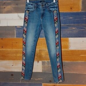 Aqua Tribal Embroidered Jean 25